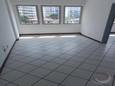 Apartamento para Venda, em Florianópolis, bairro Centro, 2 dormitórios, 1 banheiro, 1 vaga